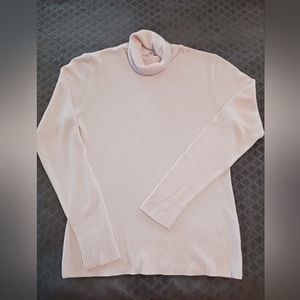 H&M light pink turtle neck